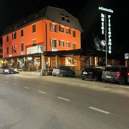 Hotel Adamello