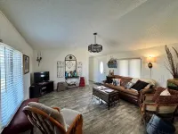 Serene & comfortable Southwestern home in Dalhart for you and your pets…