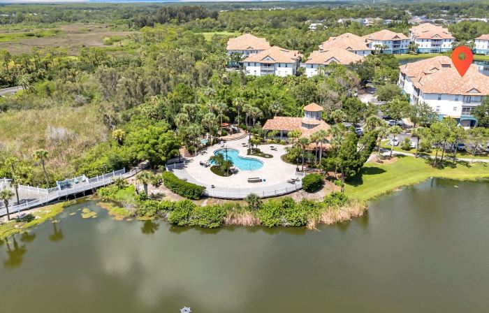 Vibrant 2Br2BA w King Bed Pool, Gym #11