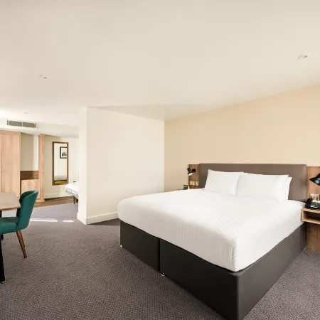 Holiday Inn Birmingham City Centre Отели рядом с достопримечательностью «Фабрика фурнитуры для гробов братьев Ньюман»