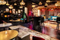 The Wayfarer Downtown La, Tapestry Collection by Hilton - Quầy bar