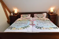 Holiday Home in le Chatelet with Pool - Boutique