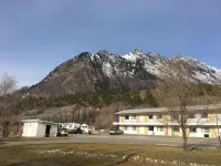 Retasket Lodge & RV Park - 2 estrellas