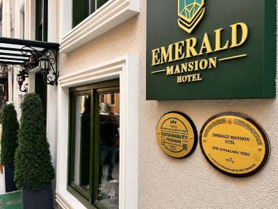 Emerald Mansion Hotel