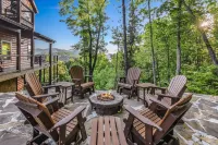 Lazy Bear Lodge 5 Bedroom Cabin by RedAwning