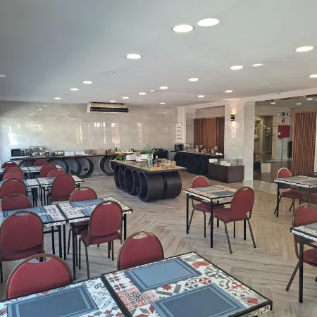 Hotel 153
