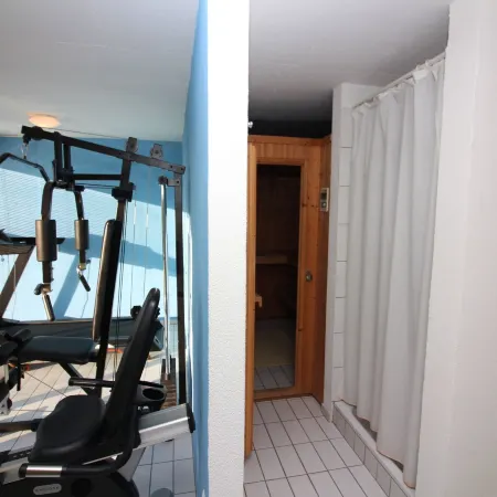 La Maison du Bonheur with Shared Pool & Sauna - Happy Rentals