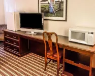 Economy Inn & Suites