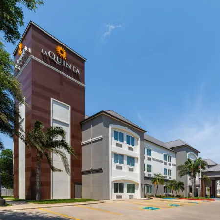 La Quinta Inn & Suites by Wyndham Brownsville North