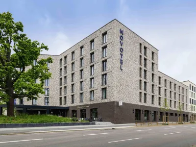 Novotel Regensburg Zentrum Hotels near Old Town