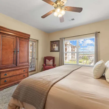Caddy Corner Condo - Cozy Stay