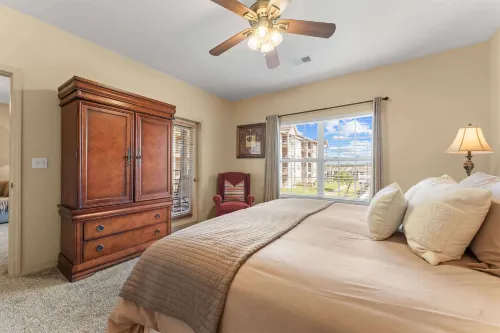Caddy Corner Condo - Cozy Stay