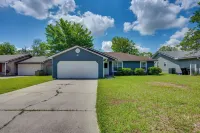 Family Getaway w/ Fenced Yard in Orange Park! - 2-Star