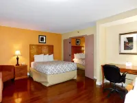 Americas Best Value Inn & Suites Anchorage Airport - balcón