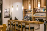 Metropole Urban Hotel - بار