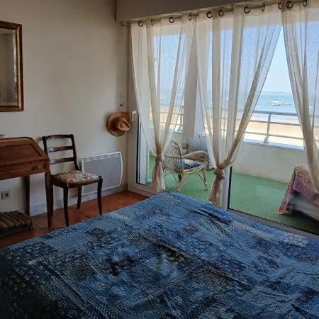 Beautiful apartment with magnificent sea view