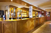 Premier Inn Poole Centre (Holes Bay) Hotel - parking