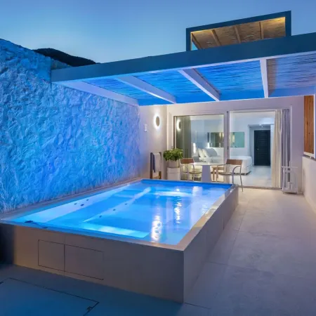 Dimitra Beach Hotel & Suites