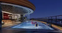Phoenix Crowne Vinh - piscina