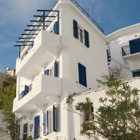 Alkistis Cozy by the Beach Apartment in Ikaria Island Intherma Bay - 2nd Floor