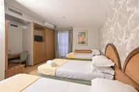 Hotel L'Aquila - 3-Star