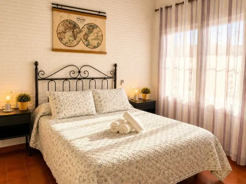 Hostal El Faro - 3-Star