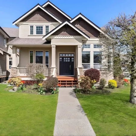 Willoughby Nest in Langley Township - Perfect Family Getaway