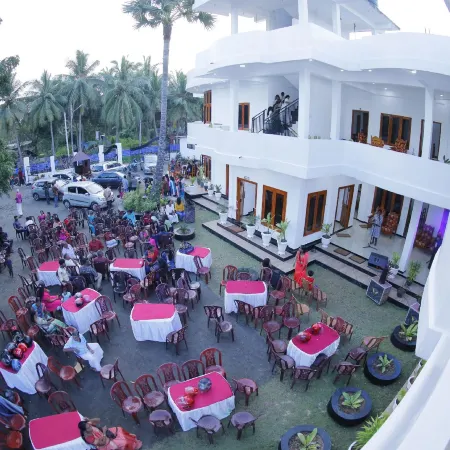 Amis Hotel & Restaurant