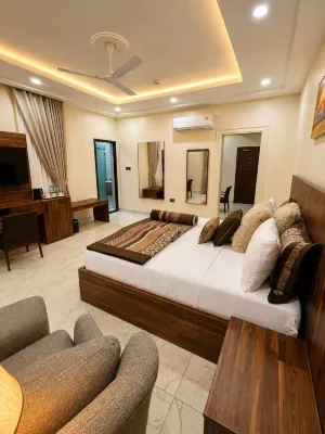 Agyenim Grand Hotel - 2-Star