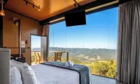 Charming Chalet With Fireplace and hot Tub! Vst044 - 3-Star