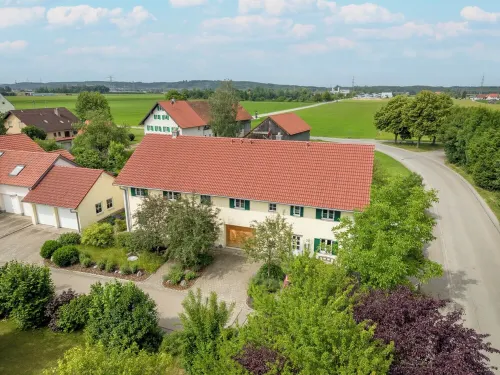 On the Allgäu Cycle Path, Quiet Apartment, with Bicycle Garage - 3-Star