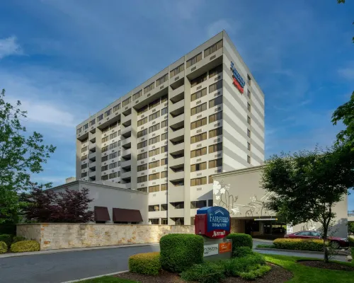 Fairfield Inn & Suites Charlotte Uptown Hotels near Methodist Home Park