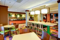 Fairfield Inn & Suites Warner Robins - breakfast