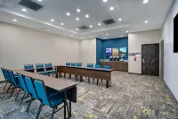Hampton Inn & Suites Ontario Rancho Cucamonga - parking