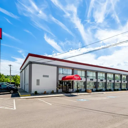 Red Roof Inn Cortland
