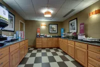 Hampton Inn Lebanon - breakfast