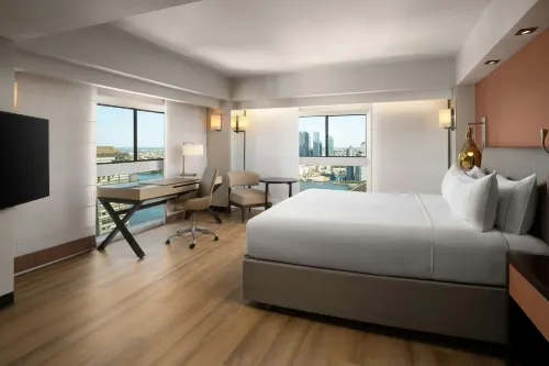 Millennium Hilton New York One UN Plaza - Parking