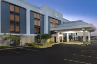Spark by Hilton St Louis Southwest - 2-Star