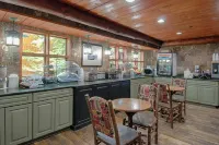 Old Creek Lodge - Mountain view