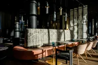 Motel One Düsseldorf Hauptbahnhof - parcheggio
