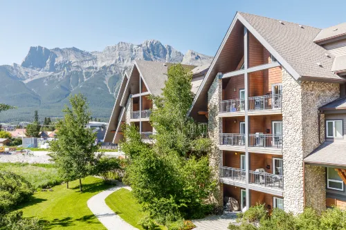 Three Sisters Vista - Hot Tub, Pool & Waterslide - Condos