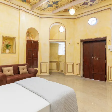 Haveli Ulfat Rai - Chaubeyji's Heritage Hotel