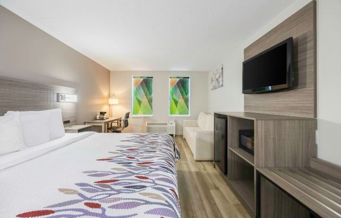 Red Roof Inn & Suites Middleborough