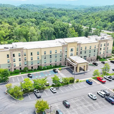 Hampton Inn & Suites by Hilton Stroudsburg Pocono Mountains
