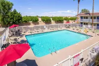 Motel 6 Mesa, AZ - North - مسبح