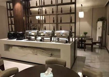 Happiness Hotel (Chuzhou North Station Branch) Отели рядом с достопримечательностью «Anhui Open University Chuzhou Branch»