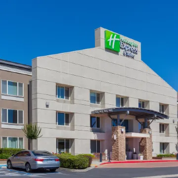 Holiday Inn Express & Suites ELK GROVE WEST I-5 by IHG