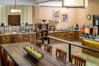 DoubleTree by Hilton Olympia - breakfast