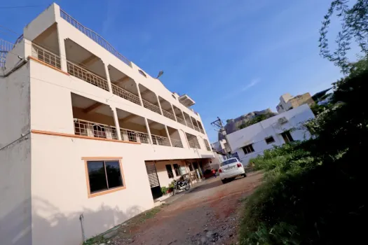 Anjaneya Service Apartment Hotels near Vettambadi Bus Stop