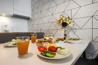 Emihouse Skyline Apartments - Homestays